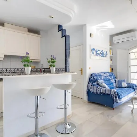 Apartment Amazing Penthouse On The Beach, Sea Views, Wifi, Airconditioning And Parking Torrevieja