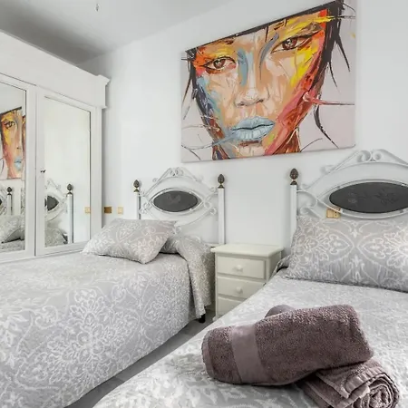 Amazing Penthouse On The Beach, Sea Views, Wifi, Airconditioning And Parking Apartment Torrevieja