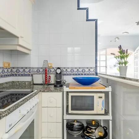Amazing Penthouse On The Beach, Sea Views, Wifi, Airconditioning And Parking Apartment *